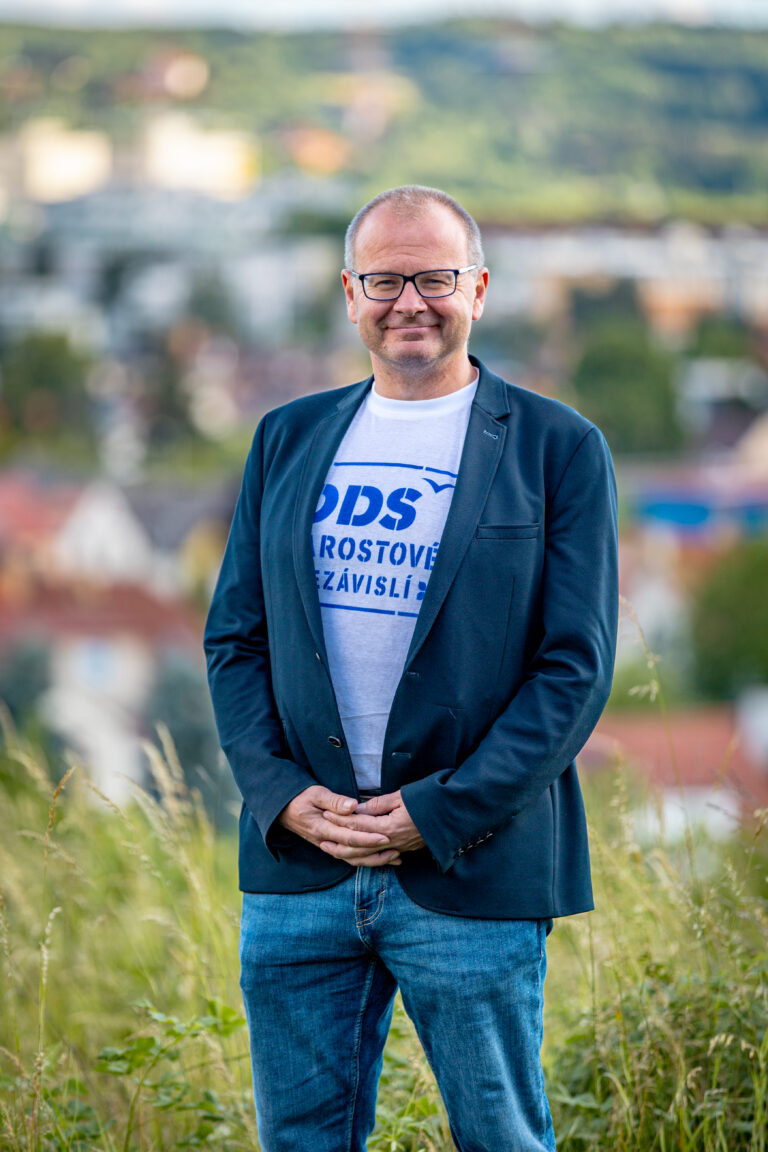 MUDr. Ing. David Macků